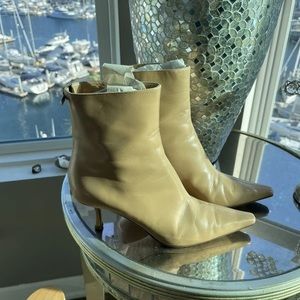 Jimmy Choo back zip Beige Leather Pointed Toe Ankle Boots SIZE 38.5